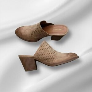 Maurices Bailey Laser Cut Mules Tan Size 7.5